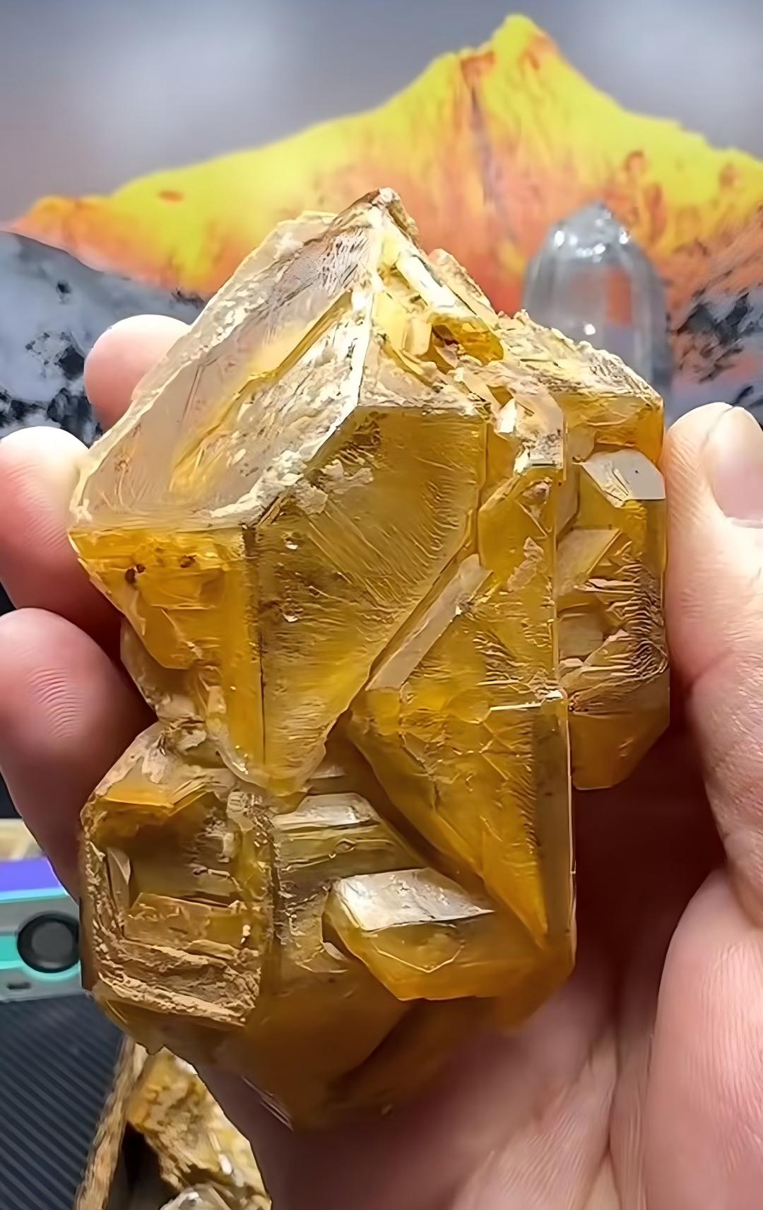 Yellow-Mud Skeletal Quartz